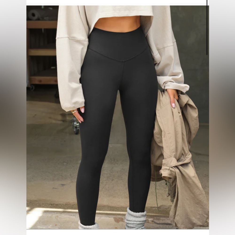 Joah Brown Second Skin Leggings in Sueded Onyx. Barely Worn. Size XS/S